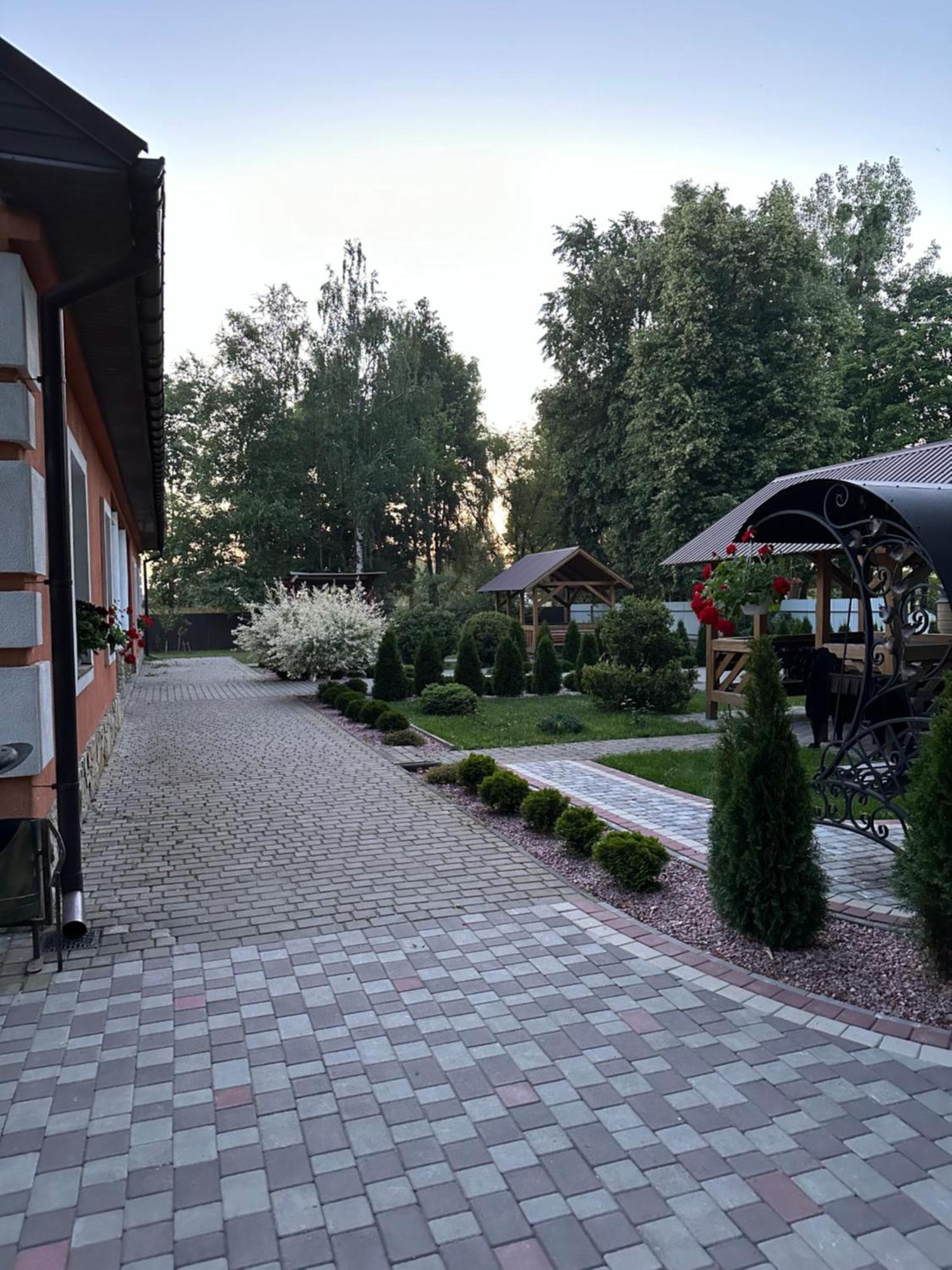 Villa Лукі Switjas Exterior foto